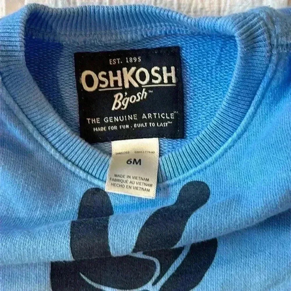 OshKosh  B'gosh & Carter's - Sweatshirt and navy pants. Size 6 months - Picture 3 of 6